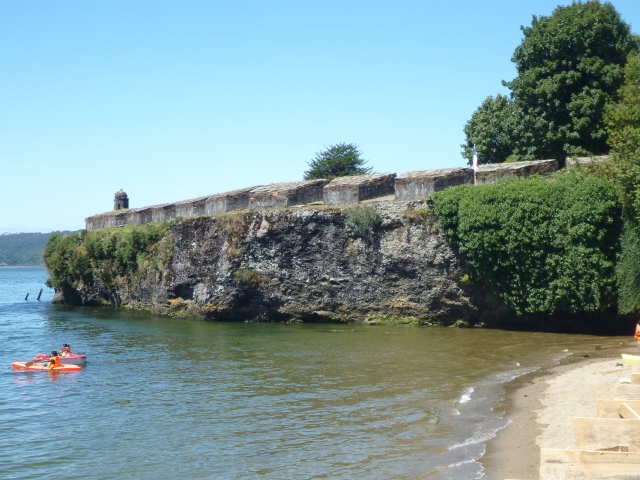 The Spanish fort in Corral. The 1960 tsunami reached the top of these walls